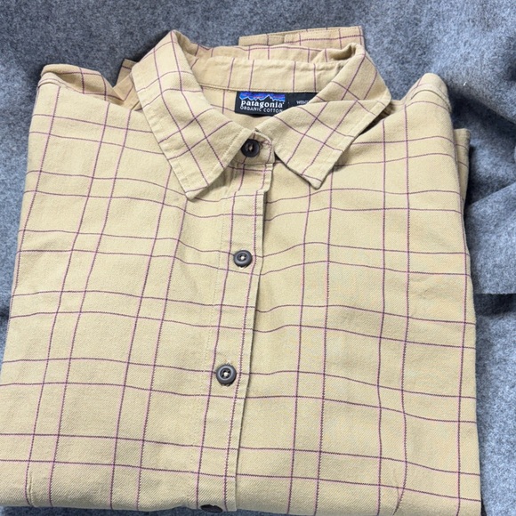 Patagonia Tops - Patagonia Organic Cotton collar long sleeve button down shirt size 12